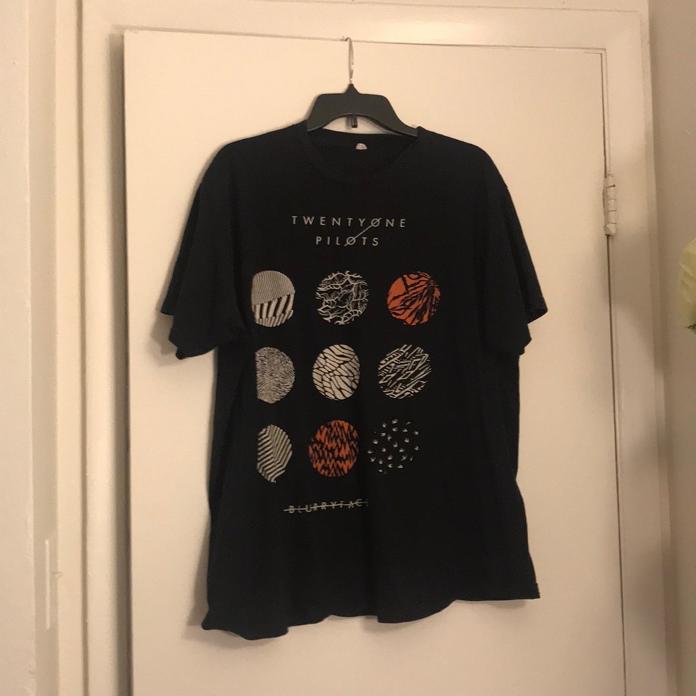 Twenty one pilots t shirt